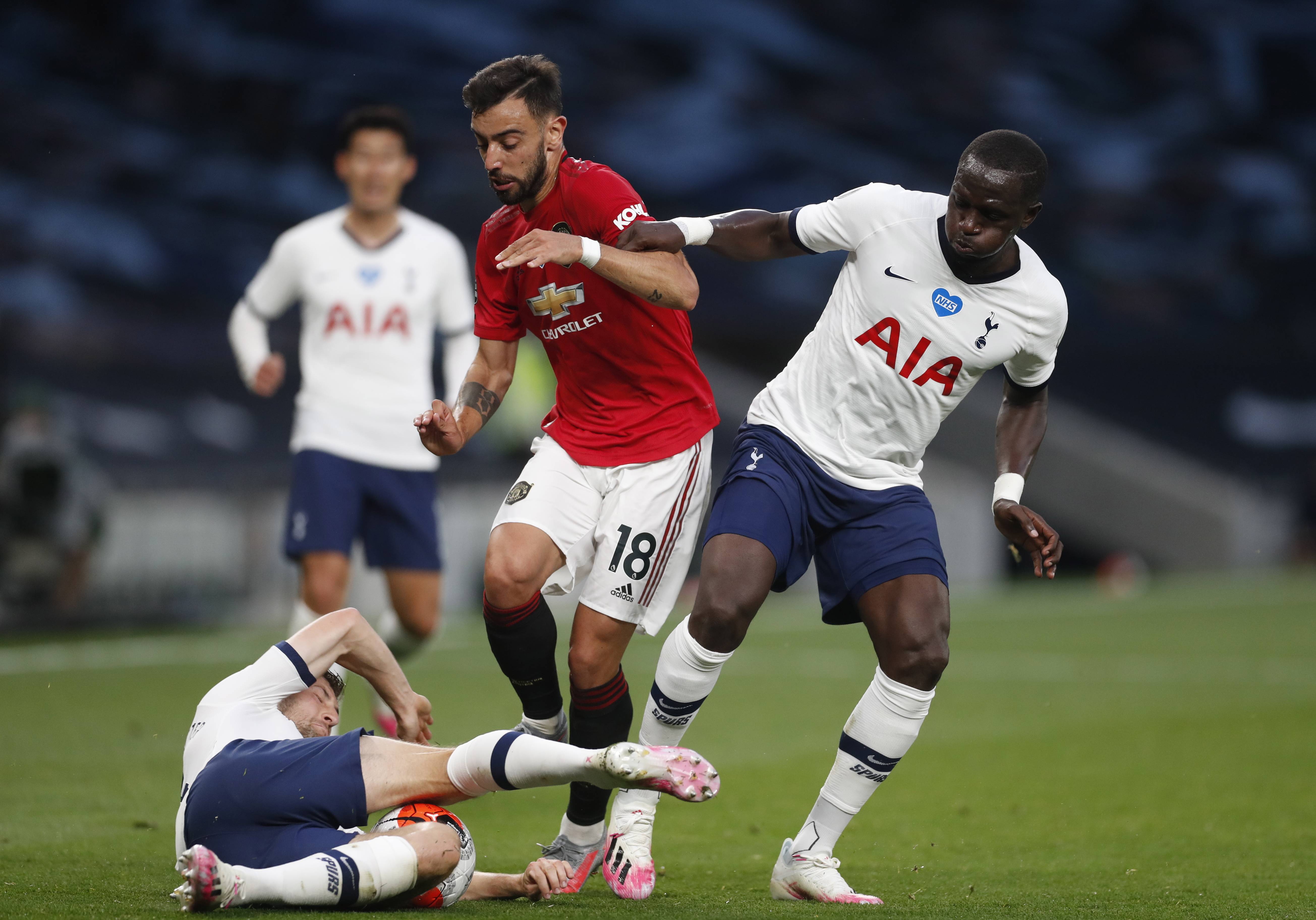 以热爱为名 以热爱为名